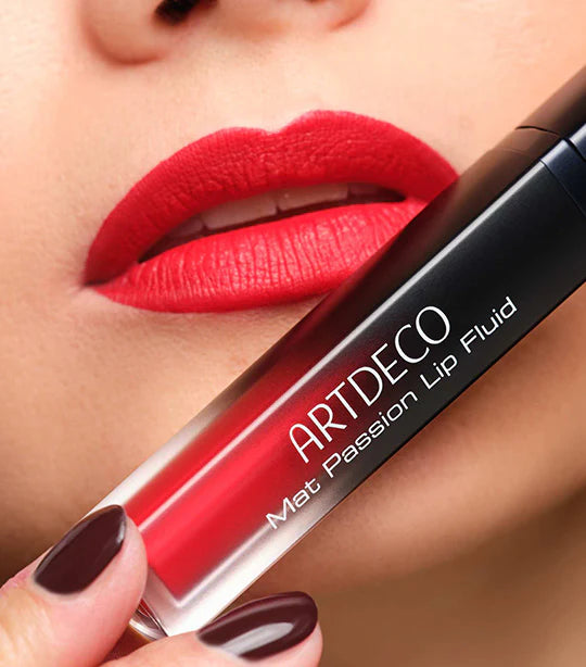 Rouge à lèvres liquide Mat Passion Lip Fluid 44 - Rouge brique ARTDECO