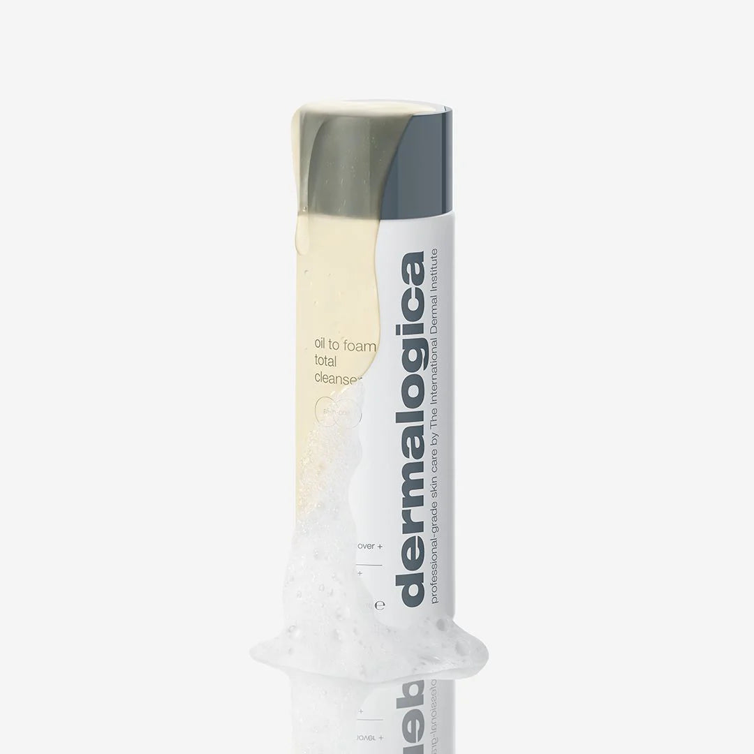 Oil to foam total cleanser
